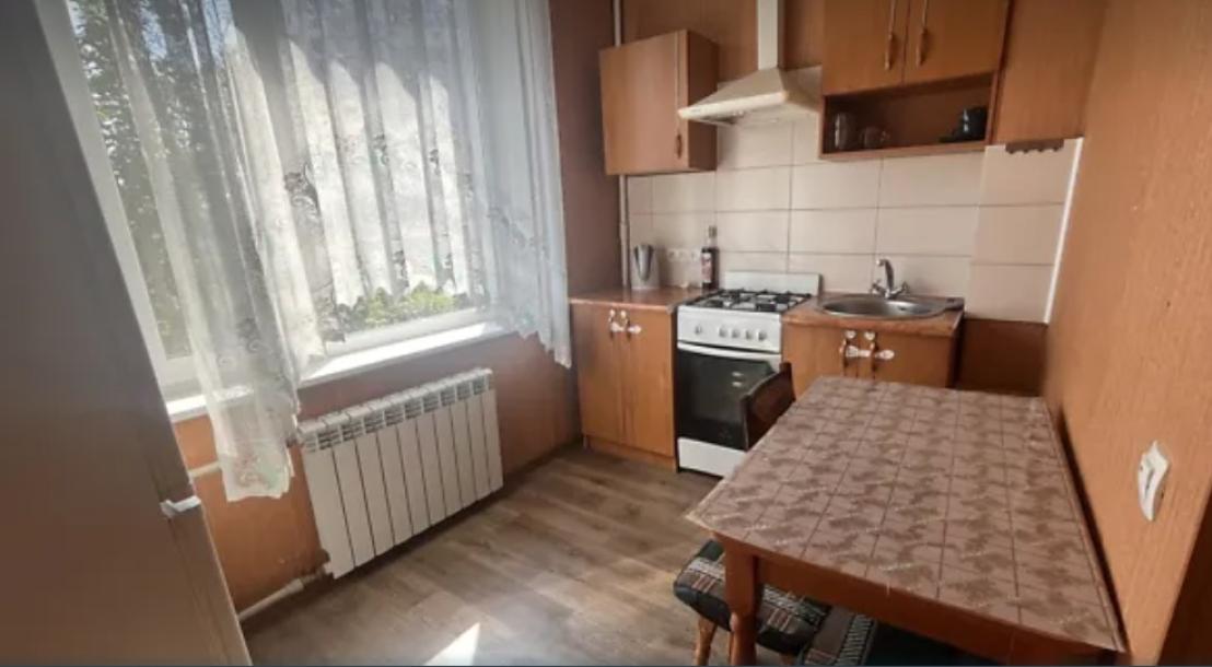 Квартира, 1-кімн., Харьков, 522м/р, Непокоренных (Героев Труда)