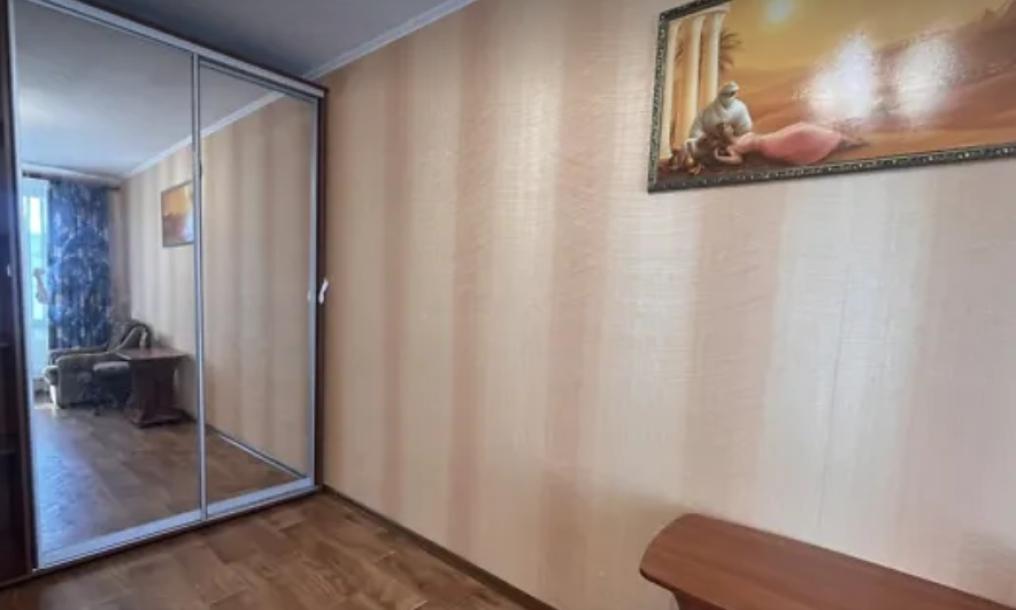 Квартира, 1-кімн., Харьков, 522м/р, Непокоренных (Героев Труда)