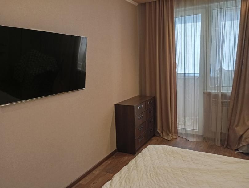 Квартира, 3-кімн., Харьков, 531м/р, Тракторостроителей просп.