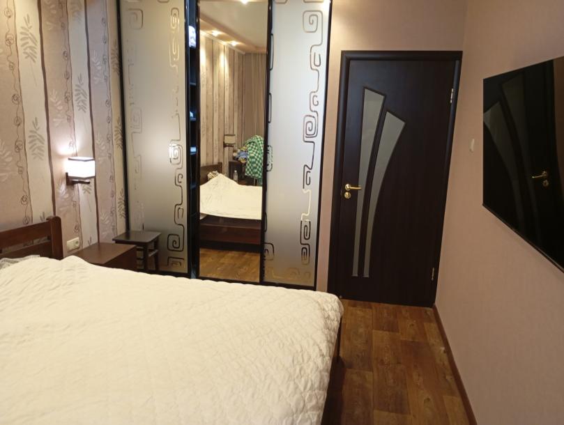 Квартира, 3-кімн., Харьков, 531м/р, Тракторостроителей просп.