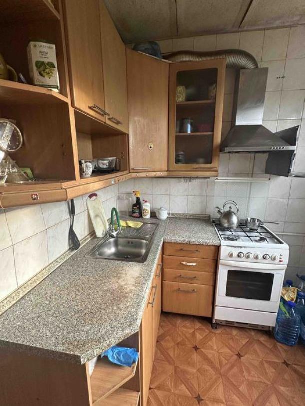 Квартира, 3-кімн., Харьков, 522м/р, Непокоренных (Героев Труда)