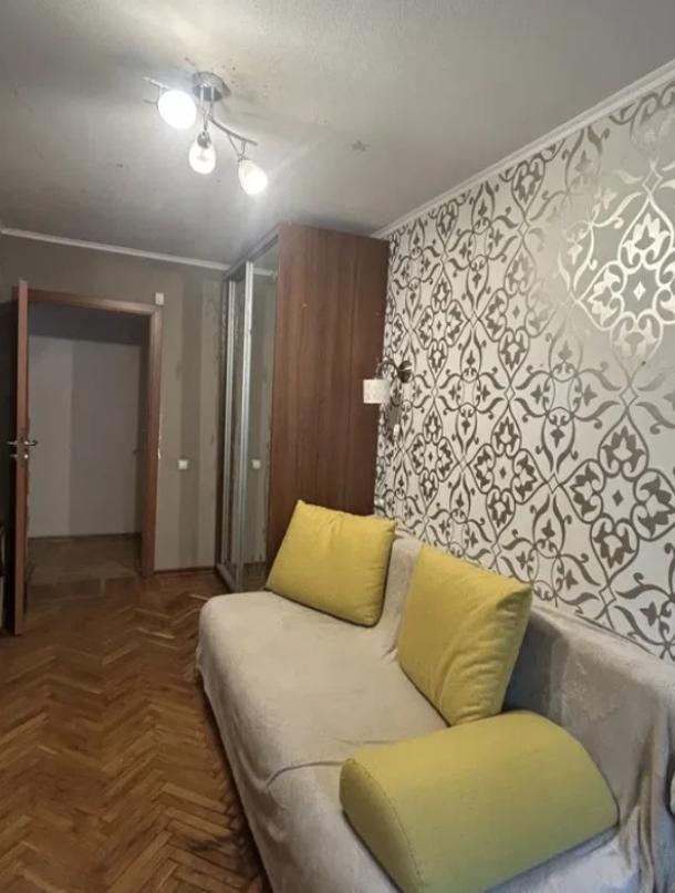 Квартира, 3-кімн., Харьков, Павлово Поле, Отакара Яроша
