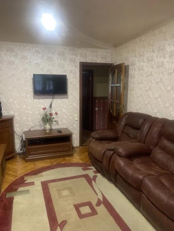 Квартира, 3-кімн., Харьков, 608м/р, Гвардейцев Широнинцев