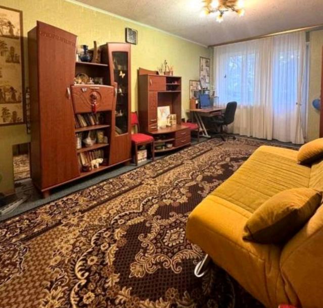 Квартира, 1-кімн., Харьков, Залютино, Золочевская