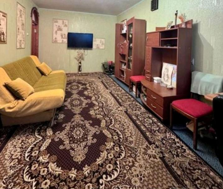 Квартира, 1-кімн., Харьков, Залютино, Золочевская