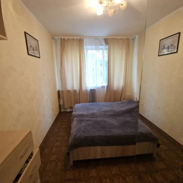 Квартира, 2-кімн., Харьков, Павлово Поле, 23 Августа