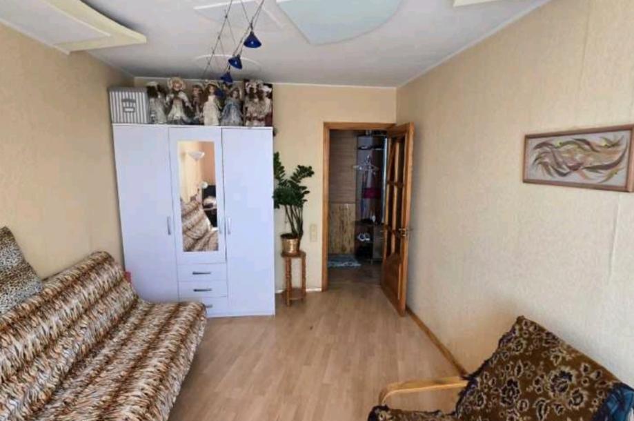 Квартира, 3-кімн., Харьков, 524м/р, Гвардейцев Широнинцев