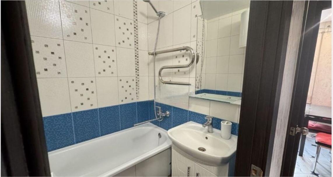 Квартира, 2-кімн., Харьков, 535Ам/р, Тракторостроителей просп.