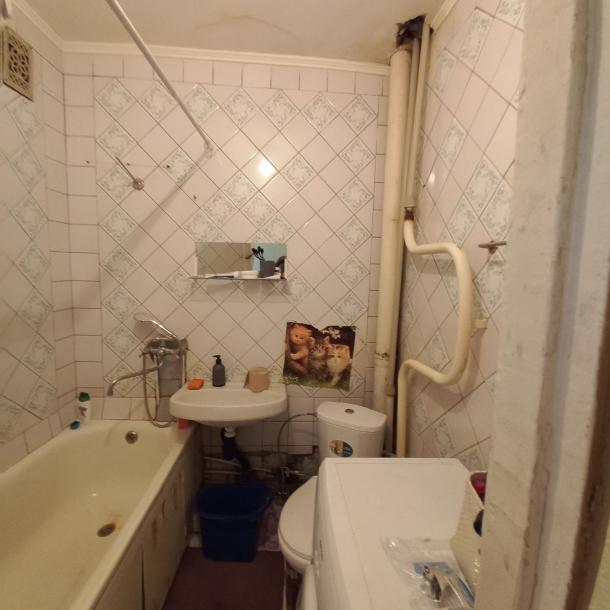 Квартира, 1-кімн., Харьков, 522м/р, Непокоренных (Героев Труда)