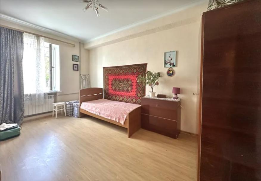 Квартира, 3-кімн., Харьков, Одесская, Южнопроектная