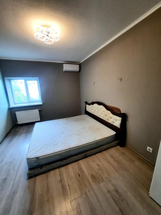 Квартира, 2-кімн., Харьков, Завод Малышева метро, Героев Харькова пр-т