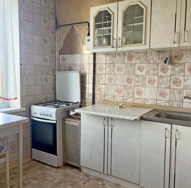 Квартира, 1-кімн., Харьков, 605м/р, Гвардейцев Широнинцев