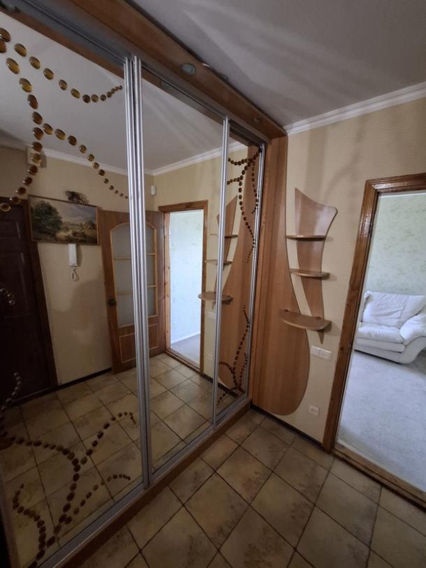 Квартира, 2-кімн., Харьков, 522м/р, Академика Барабашова
