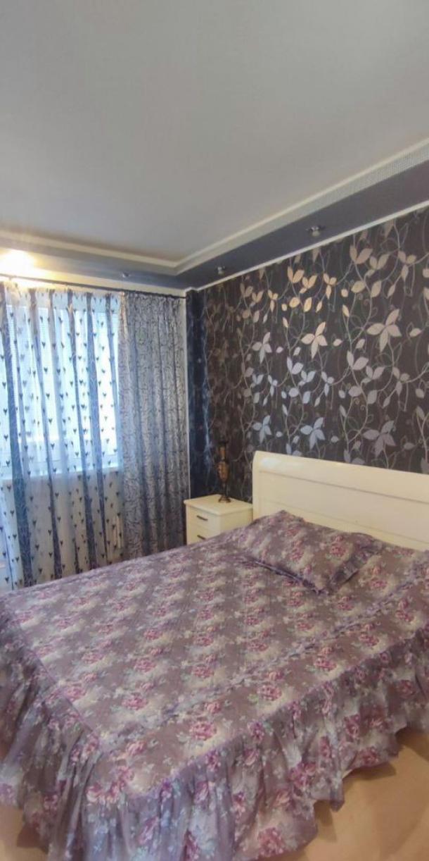 Квартира, 4-кімн., Харьков, 606Ам/р, Валентиновская