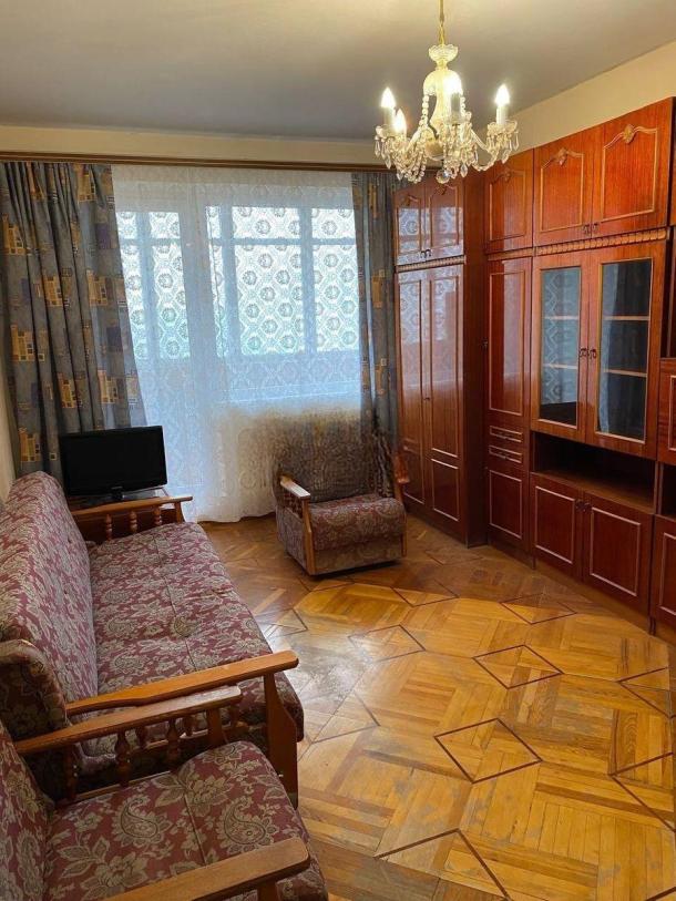 Квартира, 3-кімн., Харьков, Алексеевка, Архитекторов