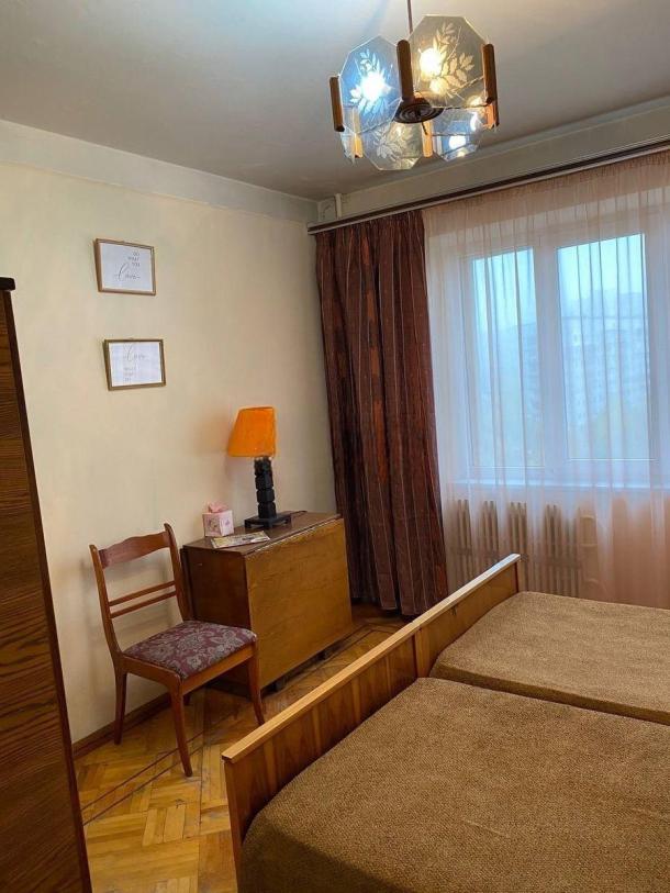 Квартира, 3-кімн., Харьков, Алексеевка, Архитекторов