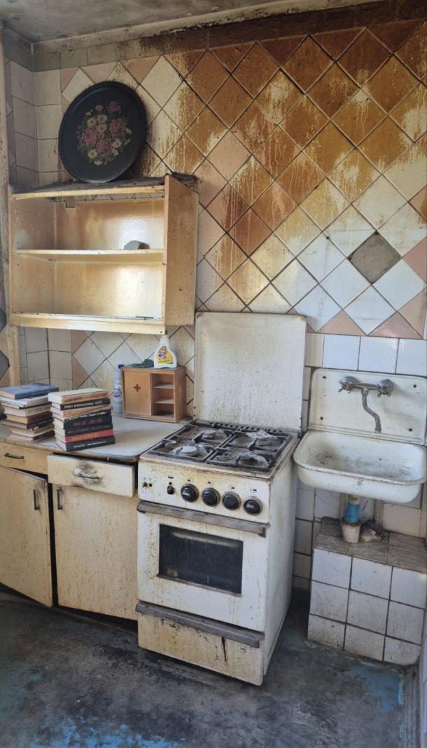 Квартира, 4-кімн., Харьков, 606м/р, Непокоренных (Героев Труда)