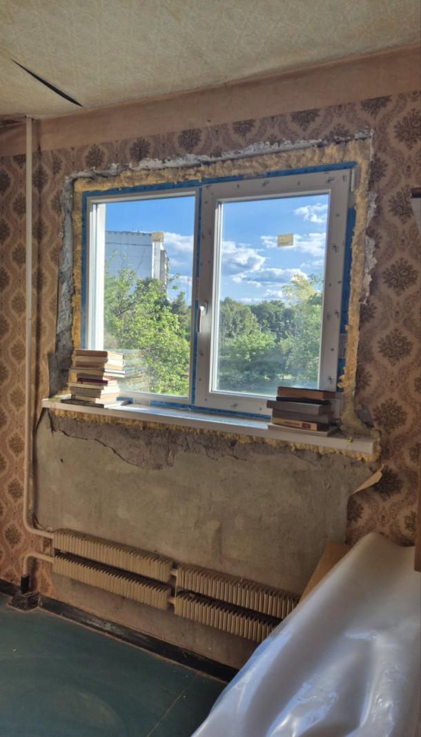 Квартира, 4-кімн., Харьков, 606м/р, Непокоренных (Героев Труда)