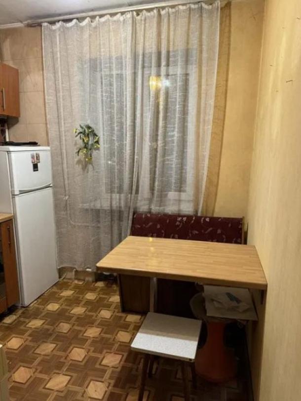 Квартира, 3-кімн., Харьков, Одесская, Аэрокосмический просп. (Гагарина проспект)