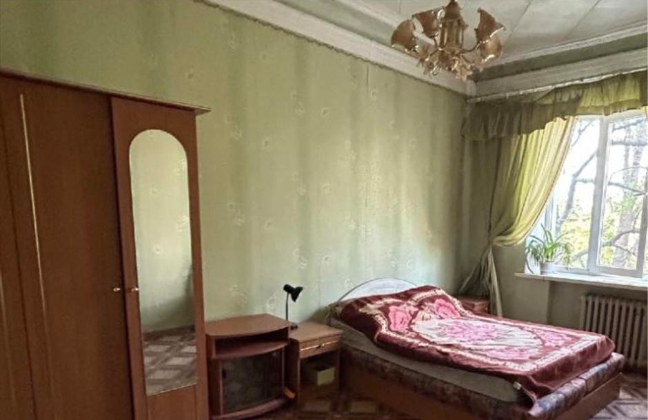 Квартира, 2-кімн., Харьков, Завод Малышева метро, Героев Харькова пр-т