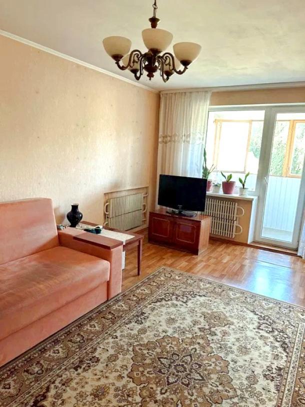 Квартира, 3-кімн., Харьков, Старая Салтовка, Маршала Батицкого