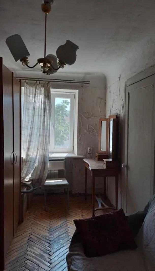Квартира, 2-кімн., Харьков, Центр, Героев Харькова пр-т