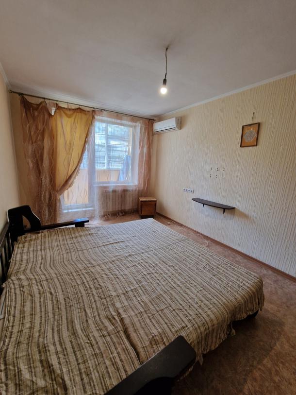Квартира, 1-кімн., Харьков, 533м/р, Светлая