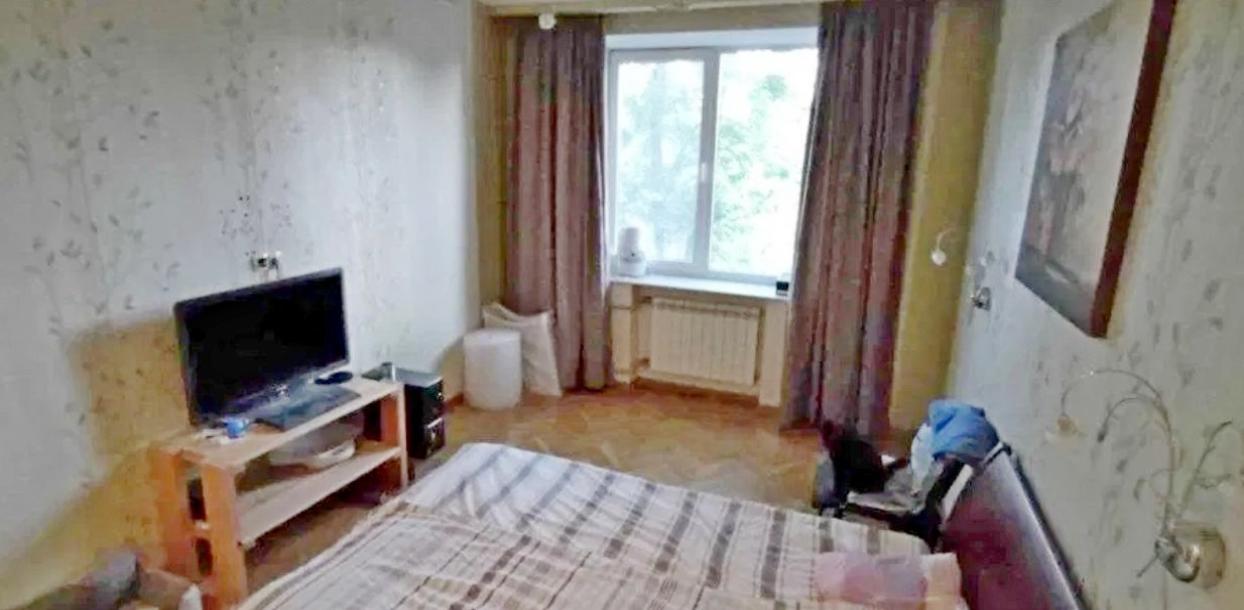 Квартира, 3-кімн., Харьков, Павлово Поле, Науки пр.