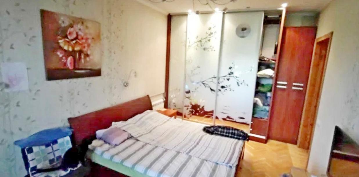 Квартира, 3-кімн., Харьков, Павлово Поле, Науки пр.
