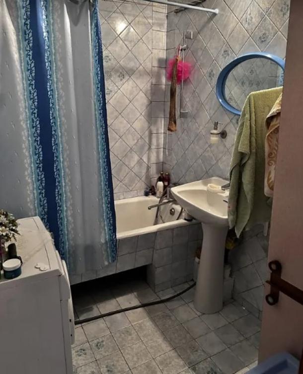 Квартира, 3-кімн., Харьков, Шатиловка, Авиационная