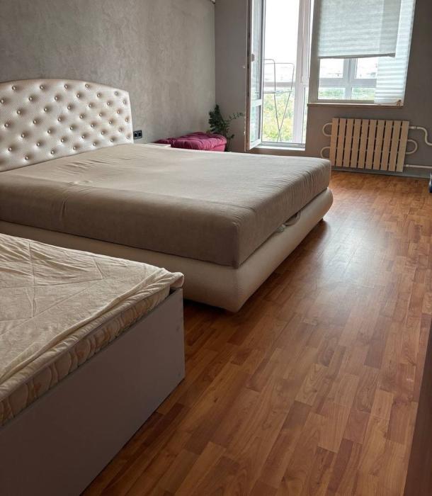 Квартира, 3-кімн., Харьков, 605м/р, Юбилейный пр. (50 лет ВЛКСМ пр.)