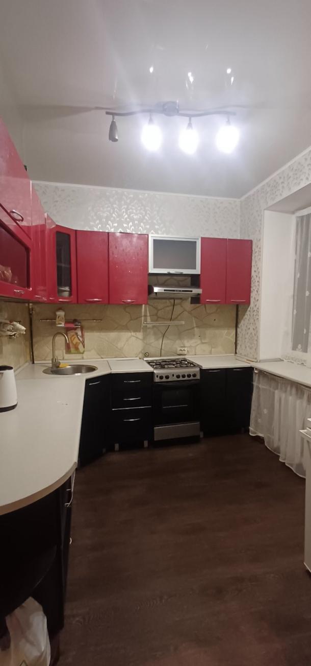 Квартира, 2-кімн., Харьков, Госпром, Культуры (Калинина, Свердлова, Советская Советский 3 пер.)