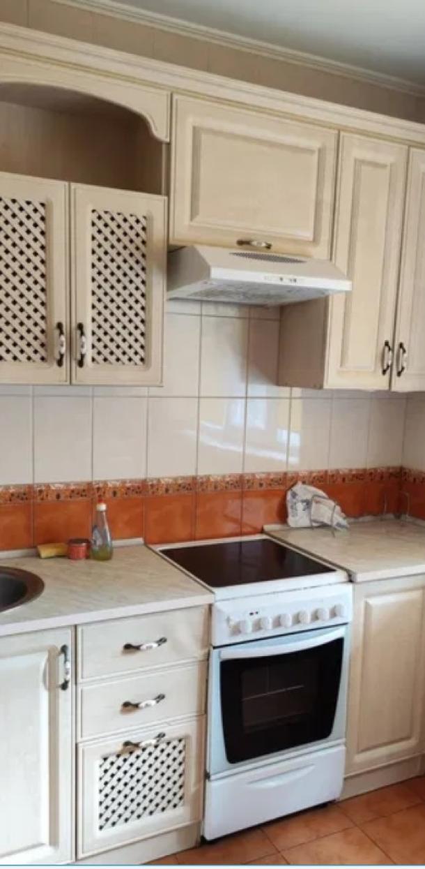 Квартира, 2-кімн., Харьков, 606м/р, Тракторостроителей просп.