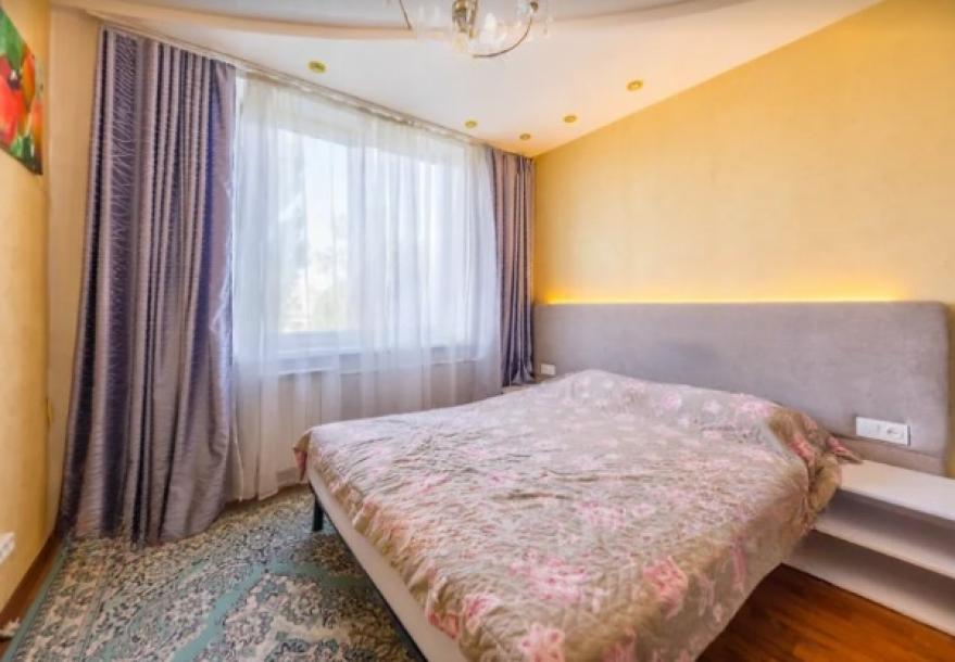 Квартира, 2-кімн., Харьков, Спортивная метро, Молочная (Кирова)