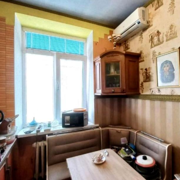 Квартира, 3-кімн., Харьков, Холодная Гора, Любови Малой пр. (Постышева пр.)