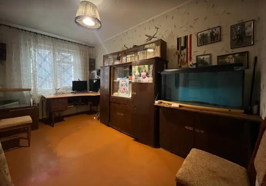 Квартира, 3-кімн., Харьков, ХТЗ, Индустриальный просп. (Фрунзе проспект)