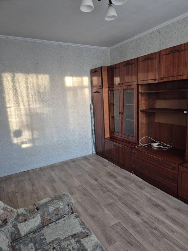 Квартира, 1-кімн., Харьков, 615м/р, Гвардейцев Широнинцев