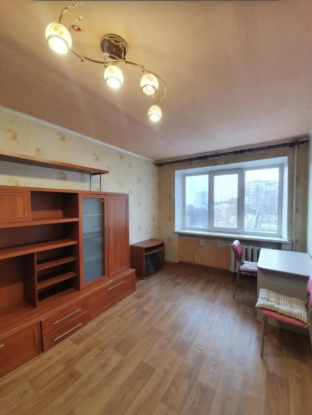 Квартира, 2-кімн., Харьков, Залютино, Золочевская