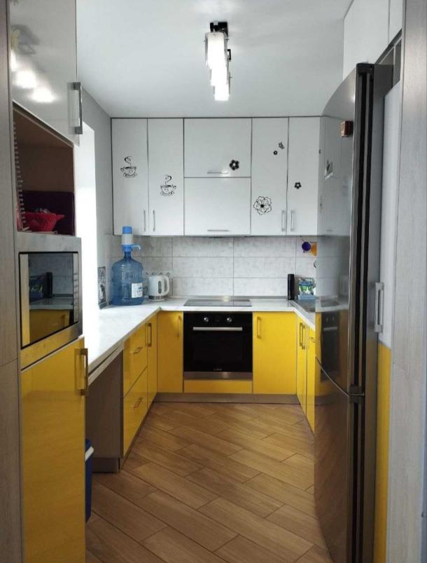 Квартира, 3-кімн., Харьков, 626м/р, Амосова