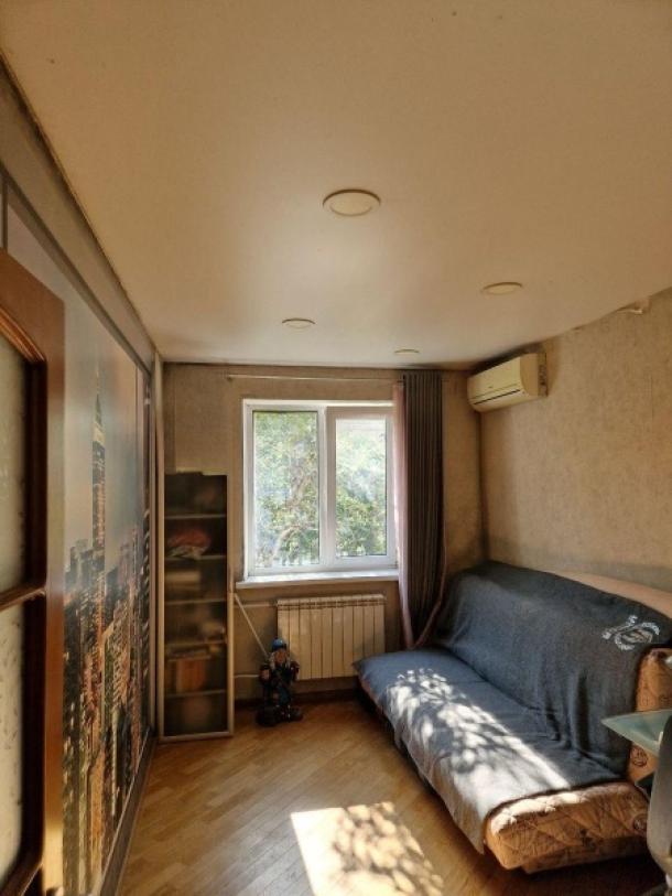 Квартира, 3-кімн., Харьков, 608м/р, Гвардейцев Широнинцев
