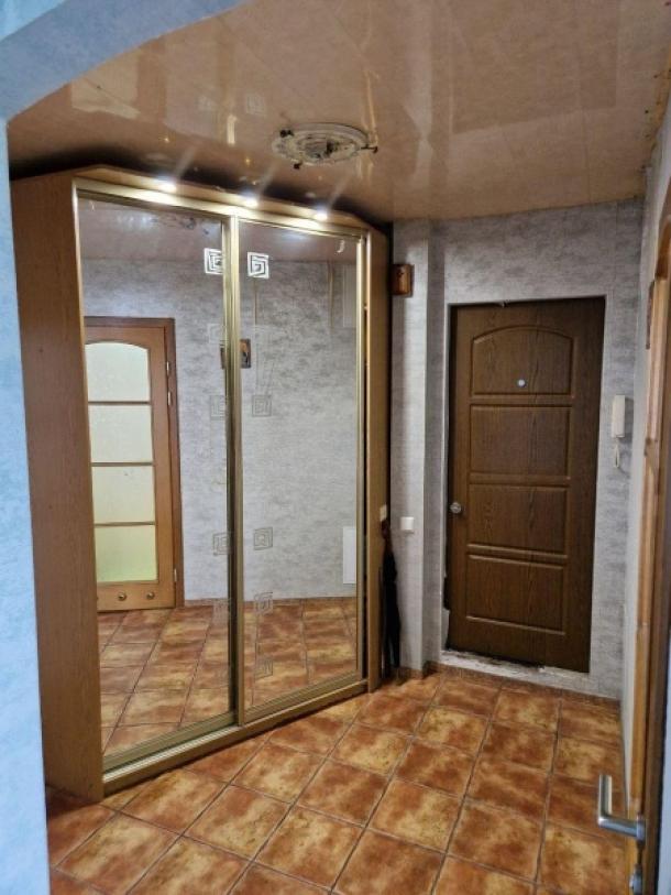 Квартира, 3-кімн., Харьков, 608м/р, Гвардейцев Широнинцев