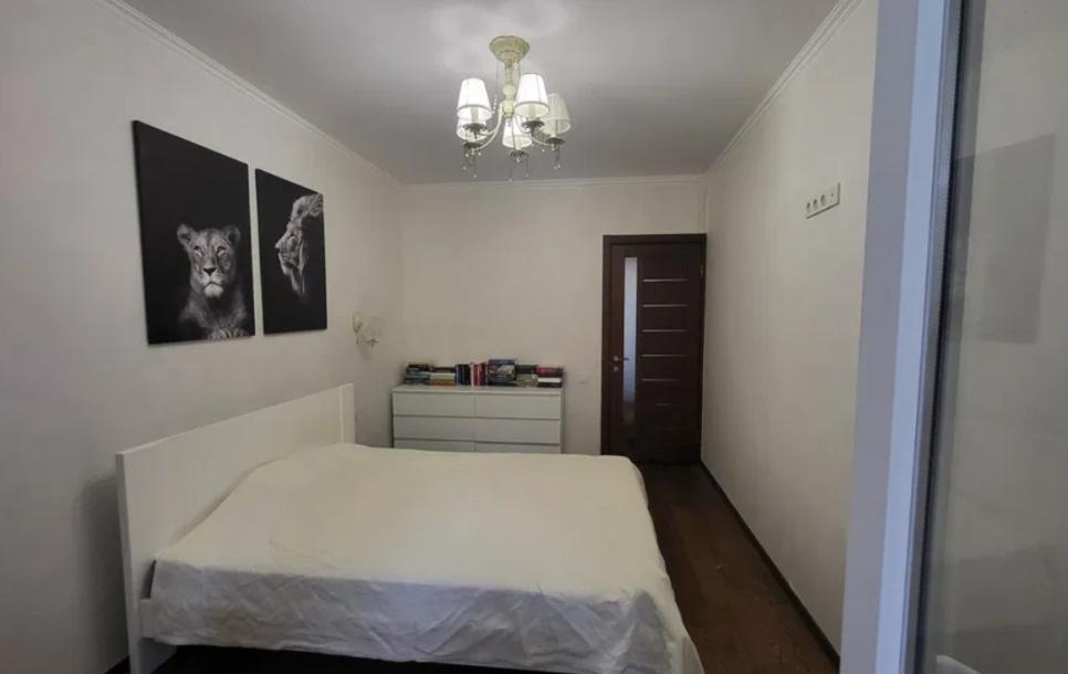 Квартира, 3-кімн., Харьков, 524м/р, Бучмы
