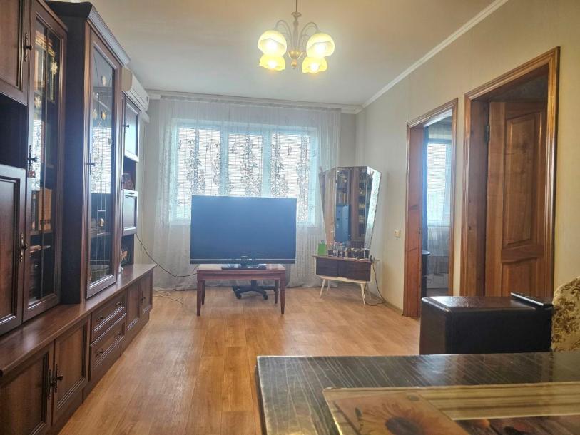 Квартира, 4-кімн., Харьков, 624м/р, Амосова