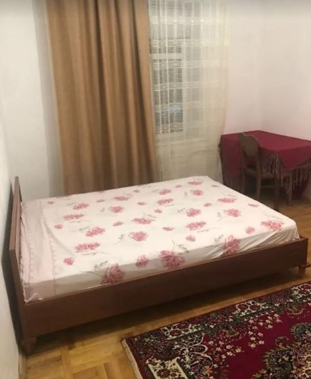 Квартира, 3-кімн., Харьков, Госпром, Данилевского