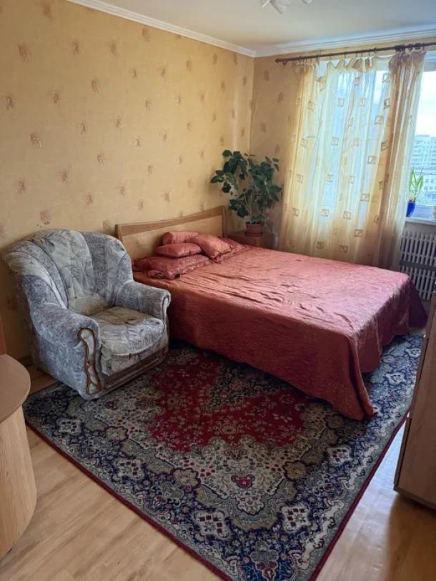 Квартира, 3-кімн., Харьков, Горизонт, Ростовская