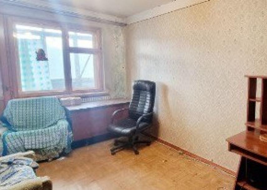 Квартира, 3-кімн., Харьков, 531м/р, Непокоренных (Героев Труда)