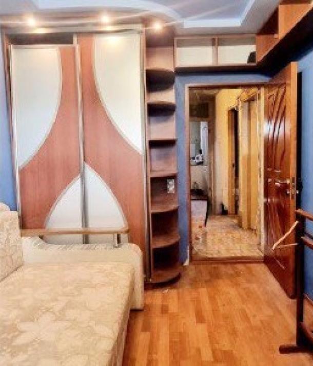 Квартира, 3-кімн., Харьков, 531м/р, Непокоренных (Героев Труда)