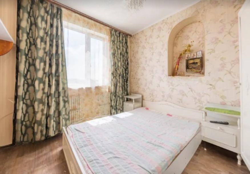 Квартира, 3-кімн., Харьков, 1 Северная Салтовка, Родниковая (Красного милиционера, Кирова)