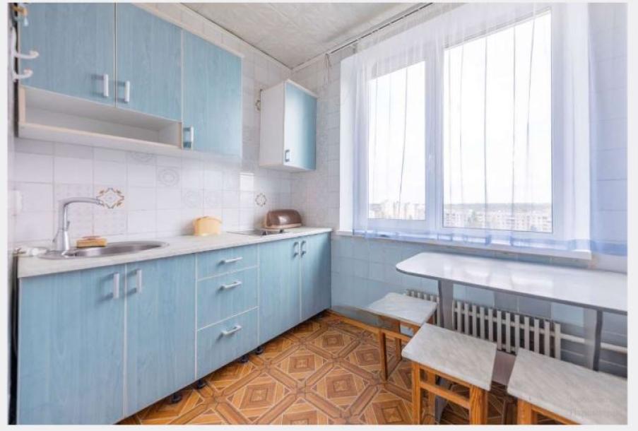 Квартира, 2-кімн., Харьков, 626м/р, Амосова