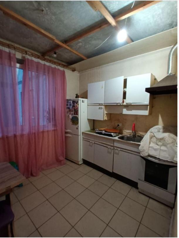 Квартира, 3-кімн., Харьков, 606м/р, Тракторостроителей просп.